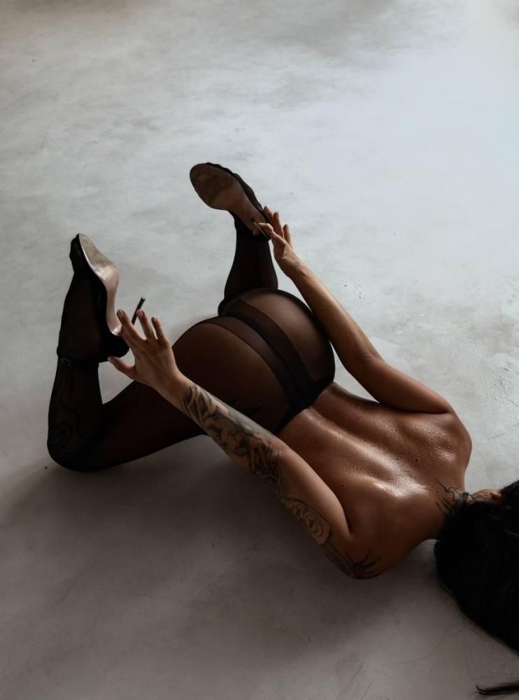 Индивидуалка Карина фото № 2 в городе Ватутинки